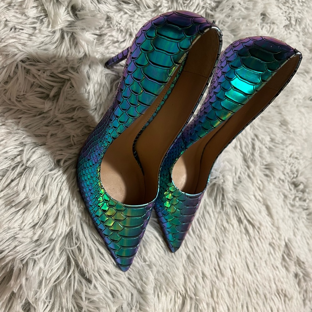 Steve Madden Chromorphous Snakeskin Heels